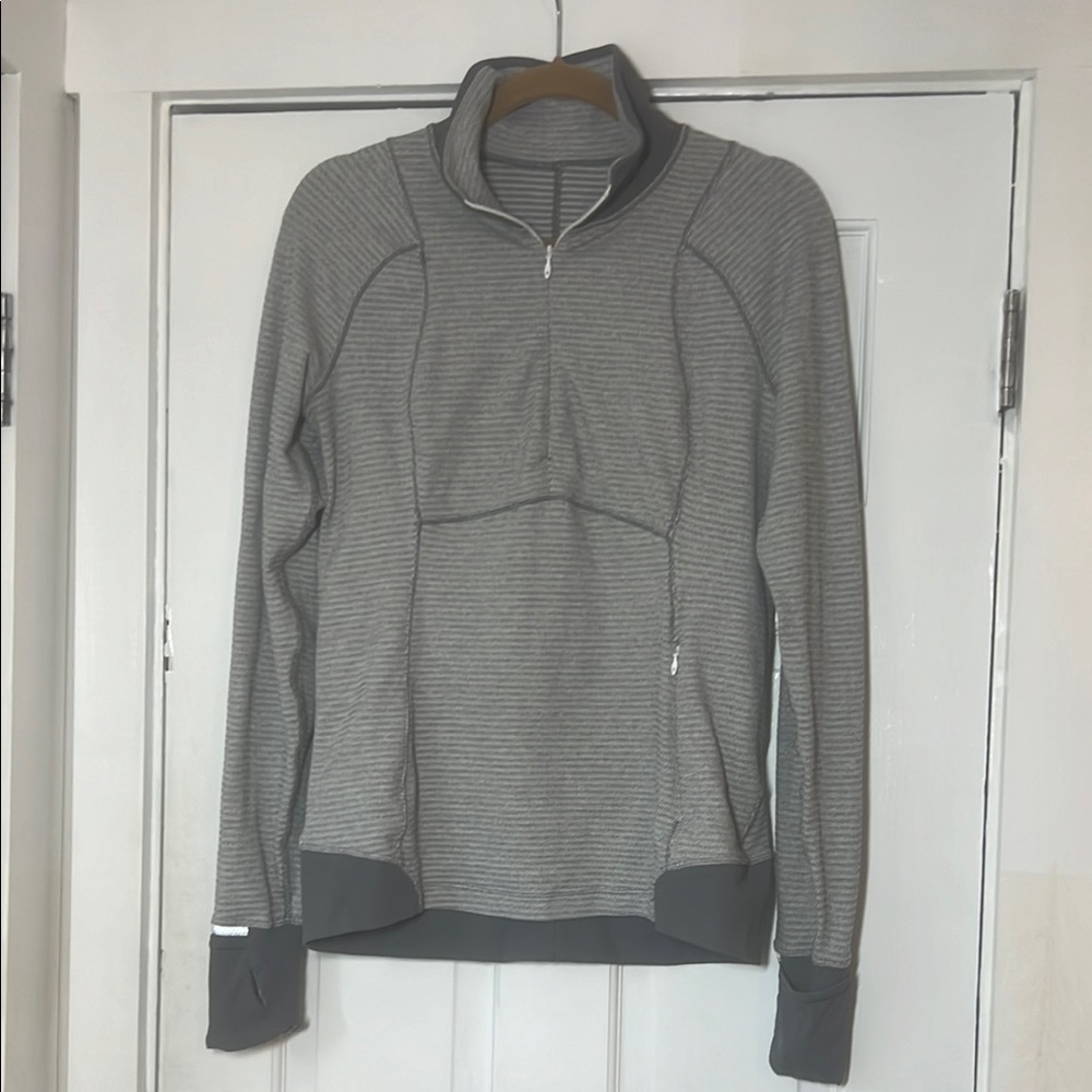 Lululemon running shirt